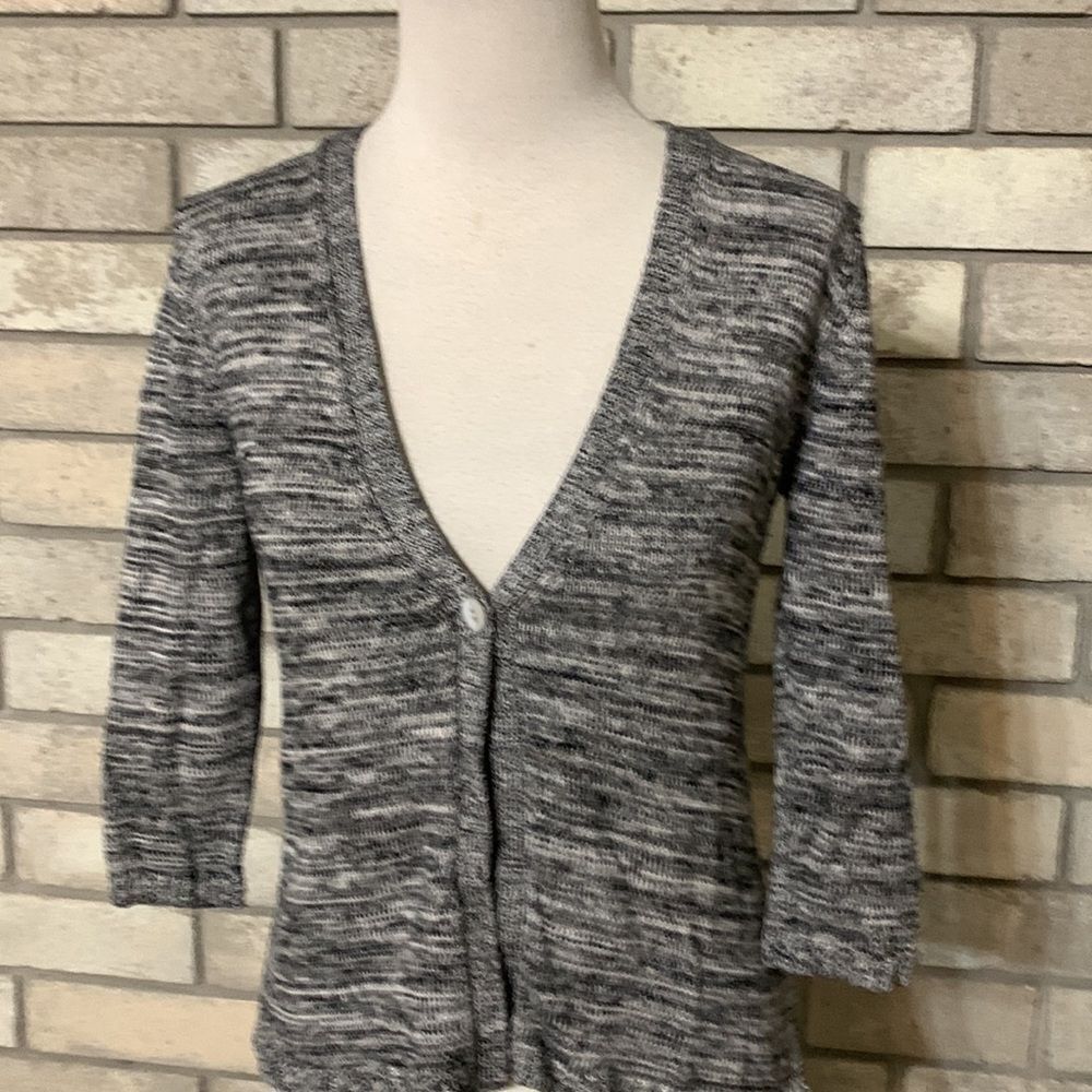3for$20 cardigan single button xs - Picture 2 of 4